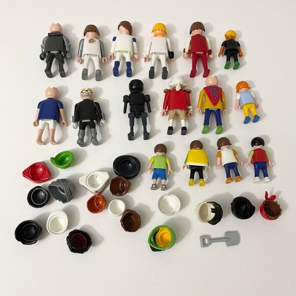 Assorte Lot of Playmobil Figures Accessories Toys - Picture 8 of 12